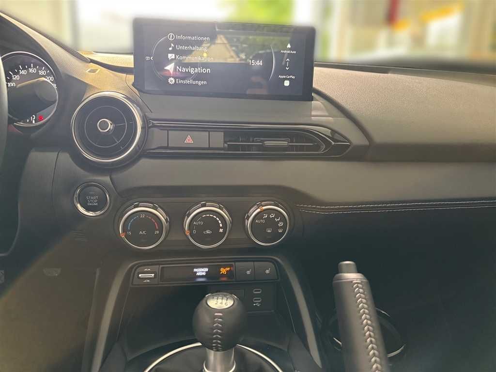 Mazda MX-5 2025