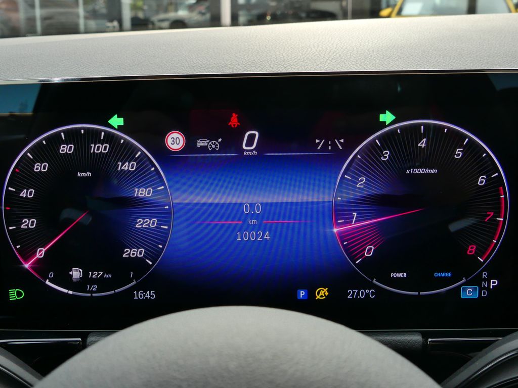 Mercedes-Benz GLA 200 2024