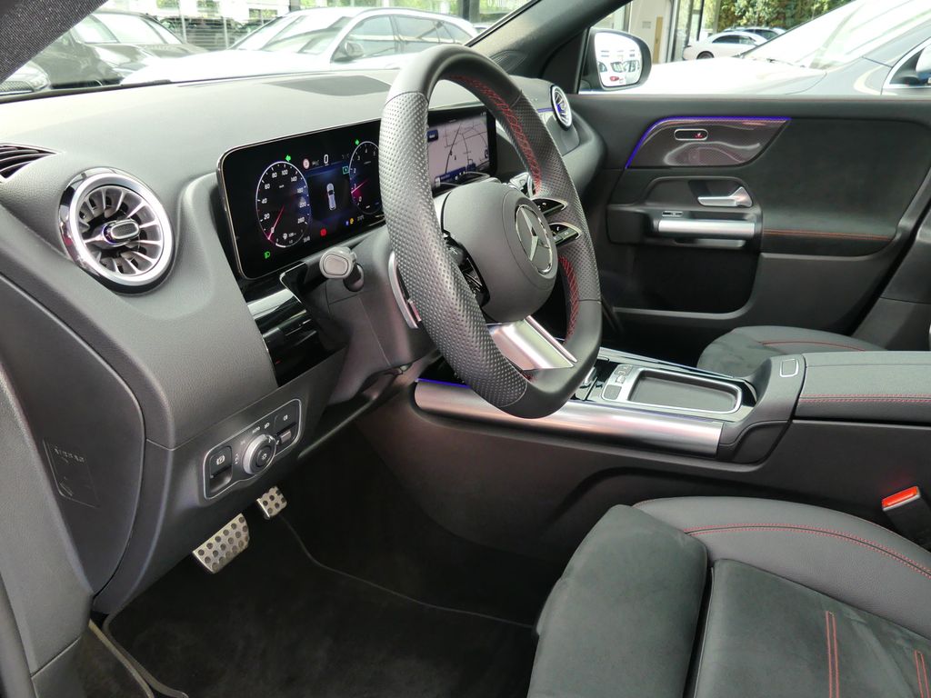 Mercedes-Benz GLA 200 2024