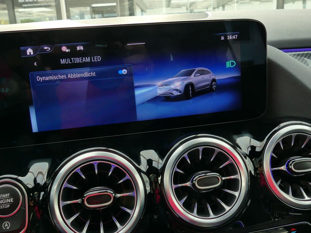 Mercedes-Benz GLA 200 2024