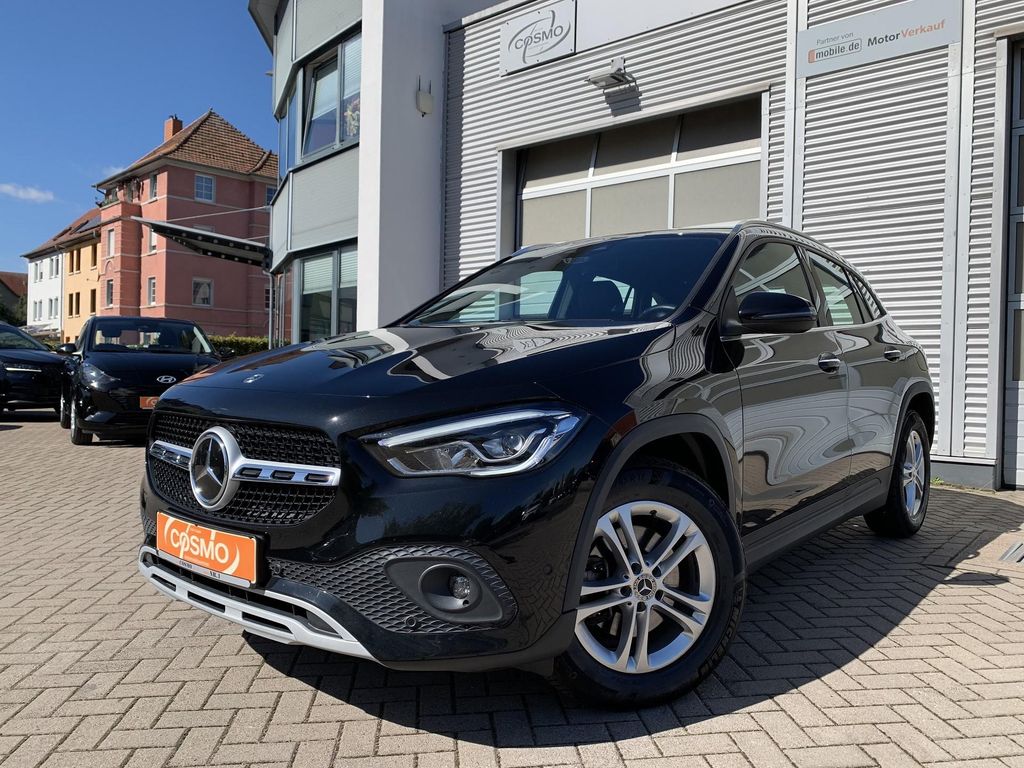Mercedes-Benz GLA 200 2023