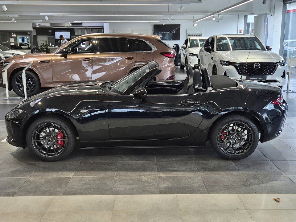 Mazda MX-5 2025