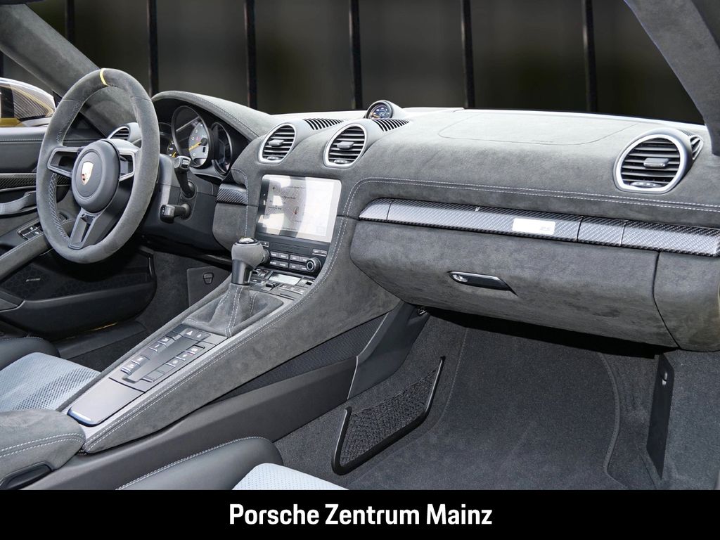 Porsche Boxster 2024