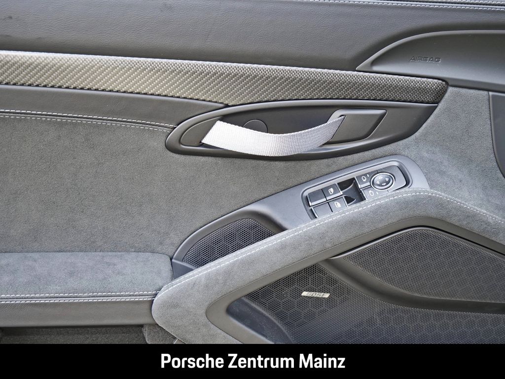 Porsche Boxster 2024