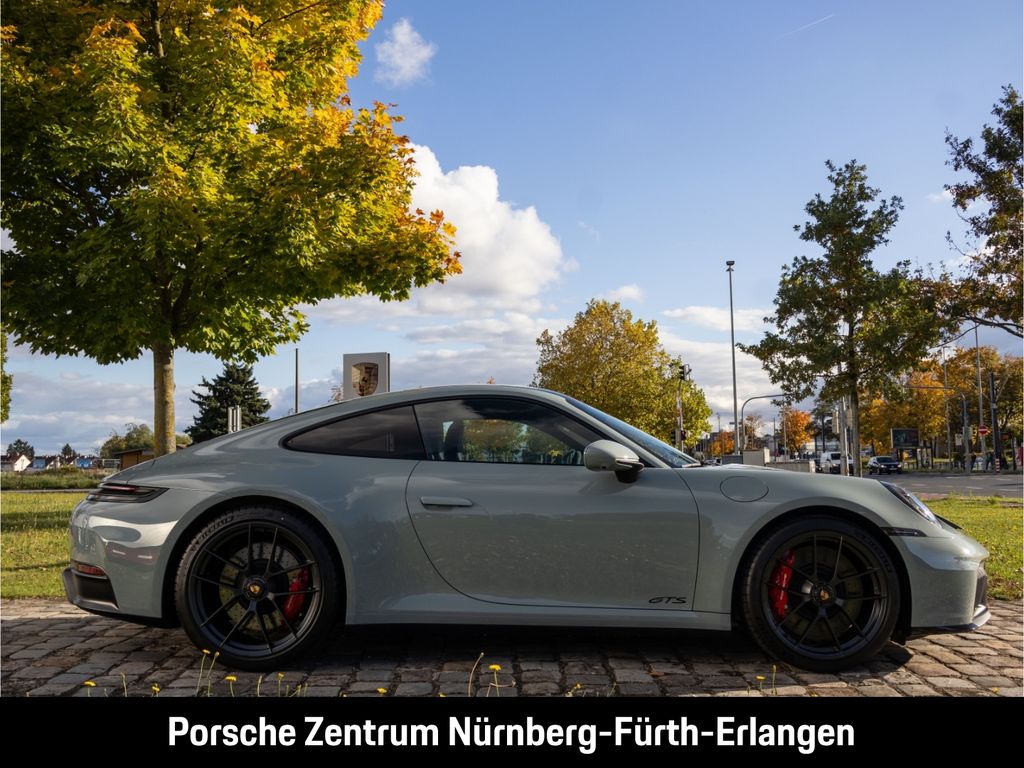 Porsche 992 2024