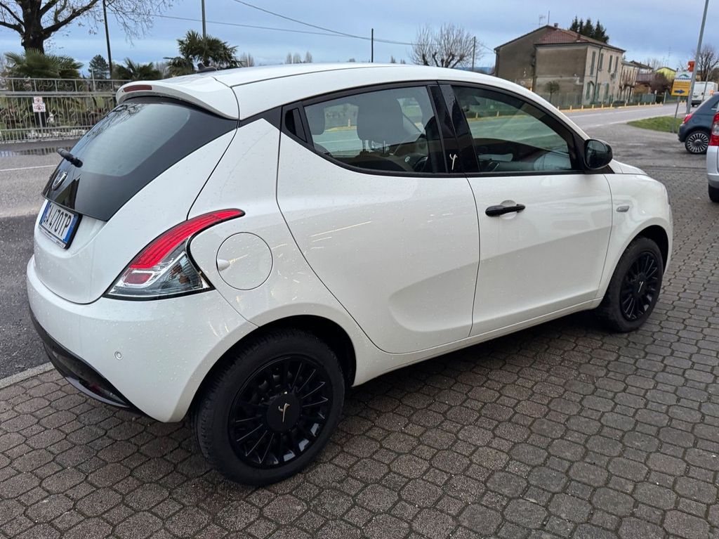 Lancia Ypsilon 2020