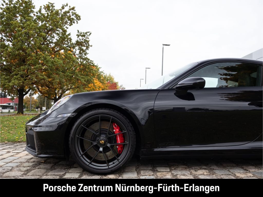 Porsche 992 2024