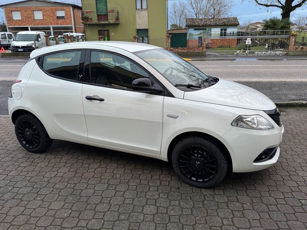 Lancia Ypsilon 2020