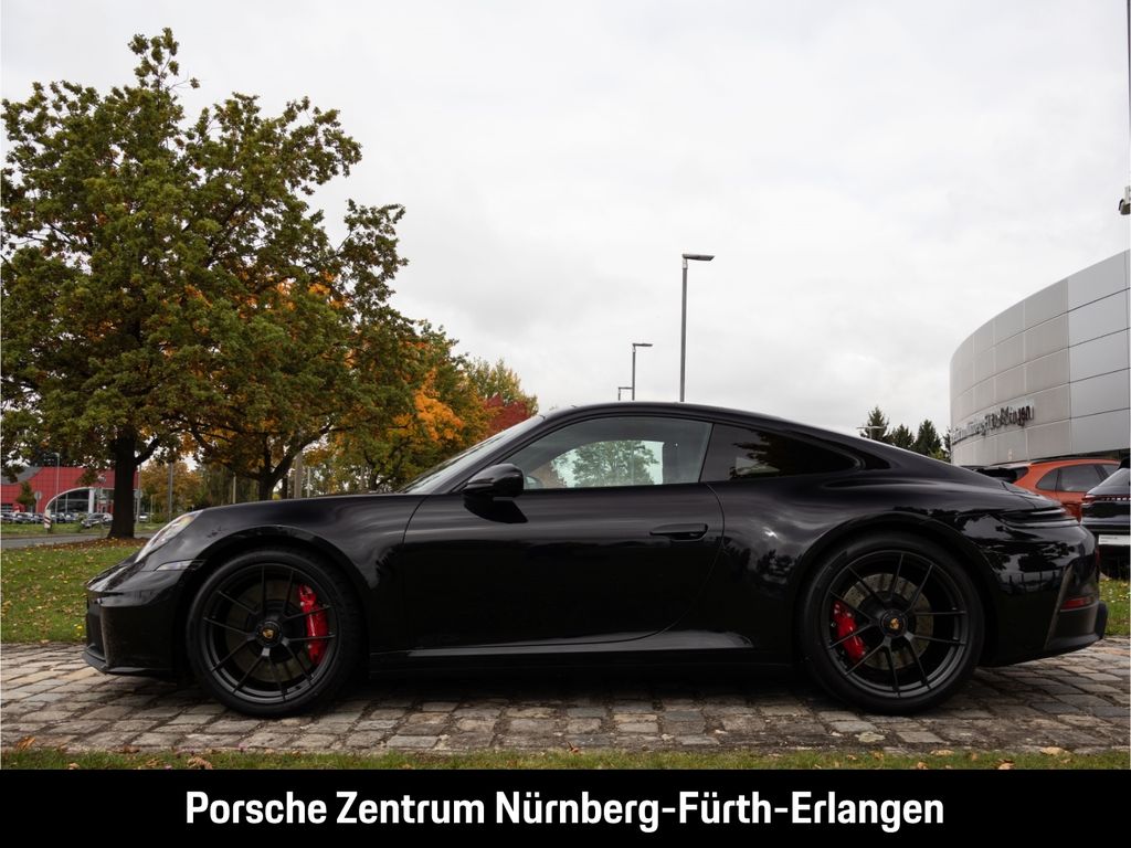 Porsche 992 2024