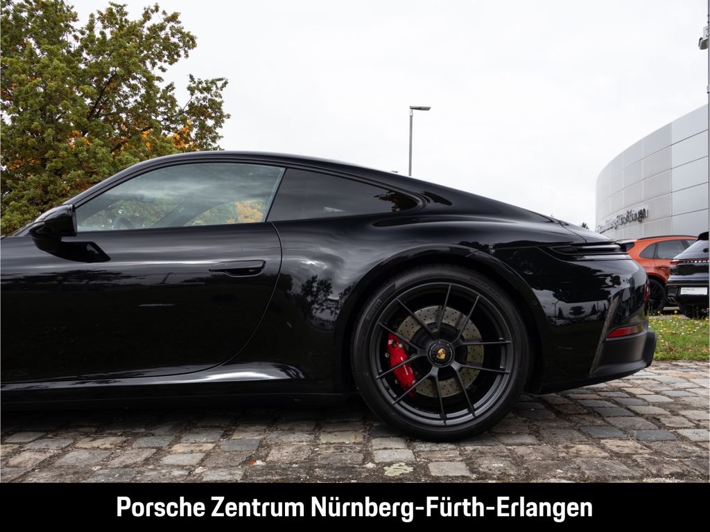 Porsche 992 2024