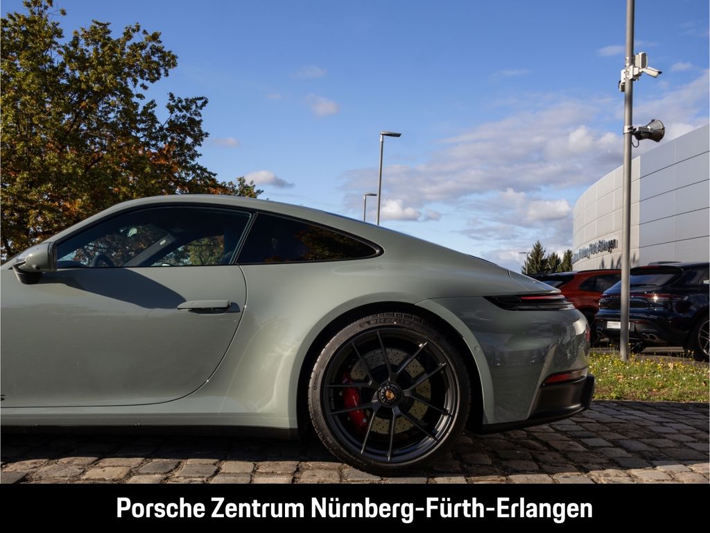 Porsche 992 2024