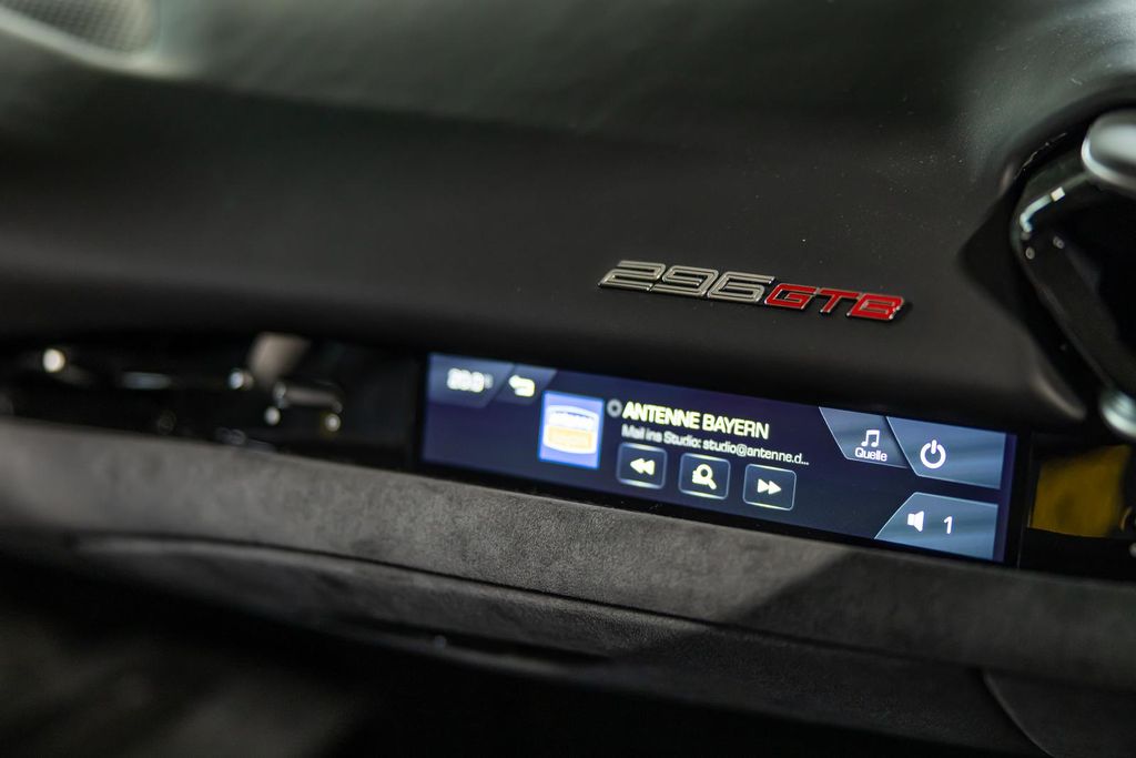 Ferrari 296 GTB 2023