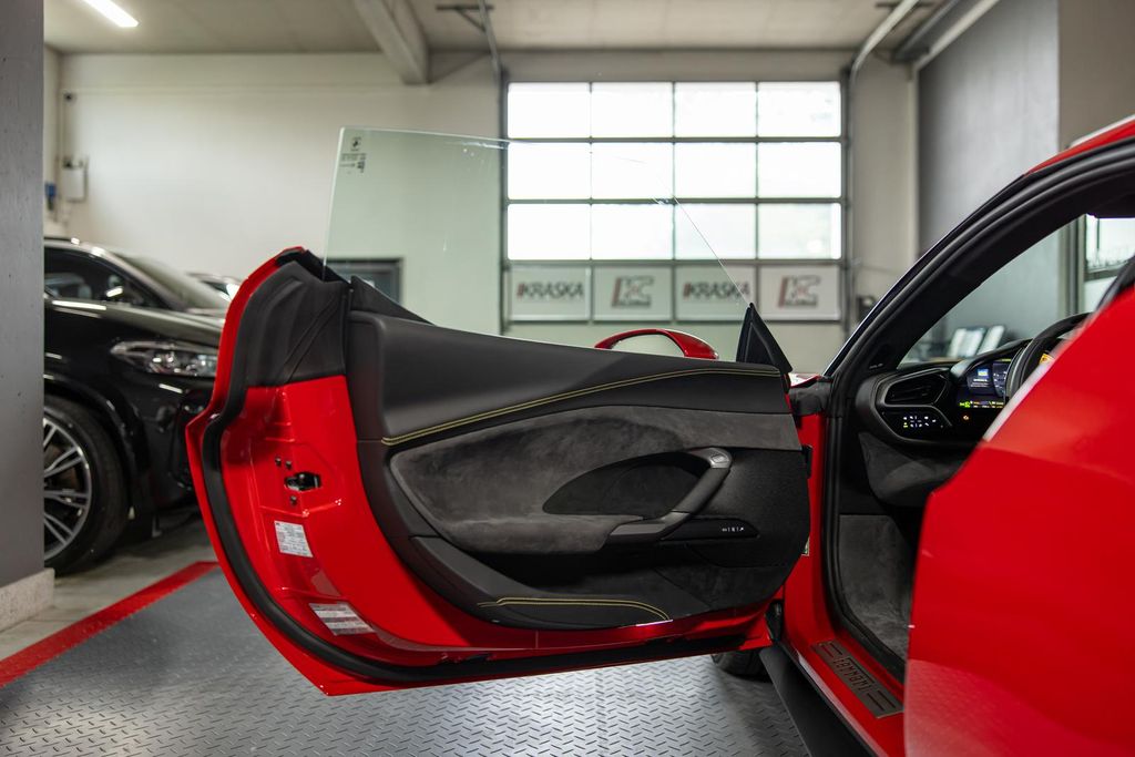 Ferrari 296 GTB 2023