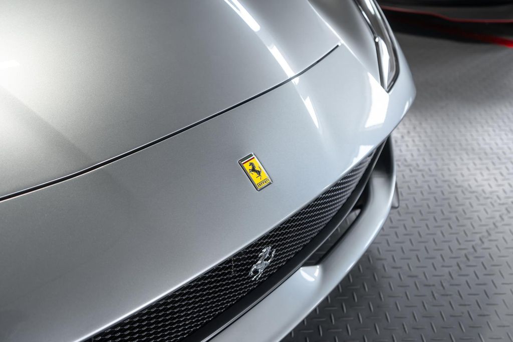 Ferrari 812 2023