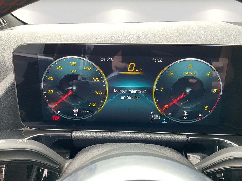 Mercedes-Benz B 220 2023