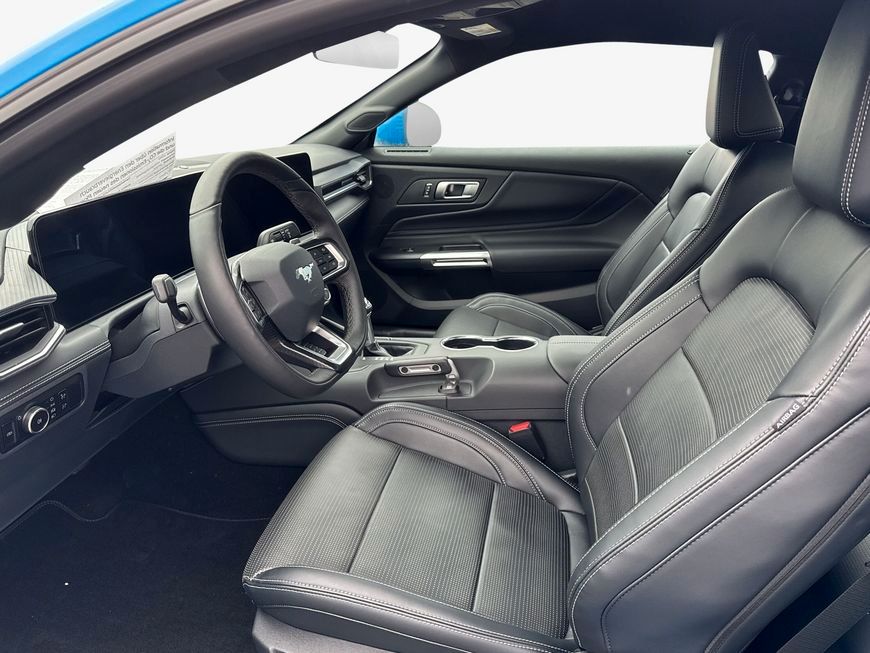 Ford Mustang 2025