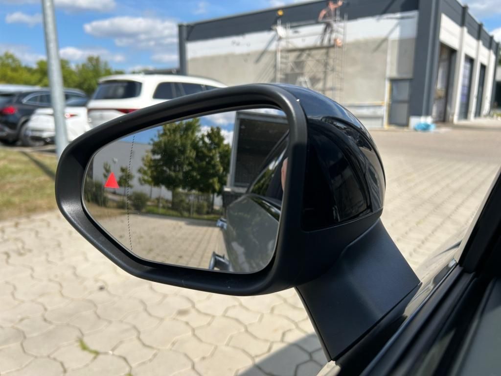 Mercedes-Benz CLA 250 2025