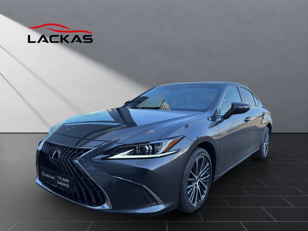 Lexus ES 300 2025