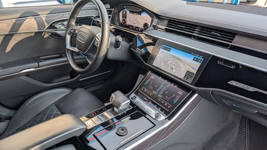 Audi A8 2022