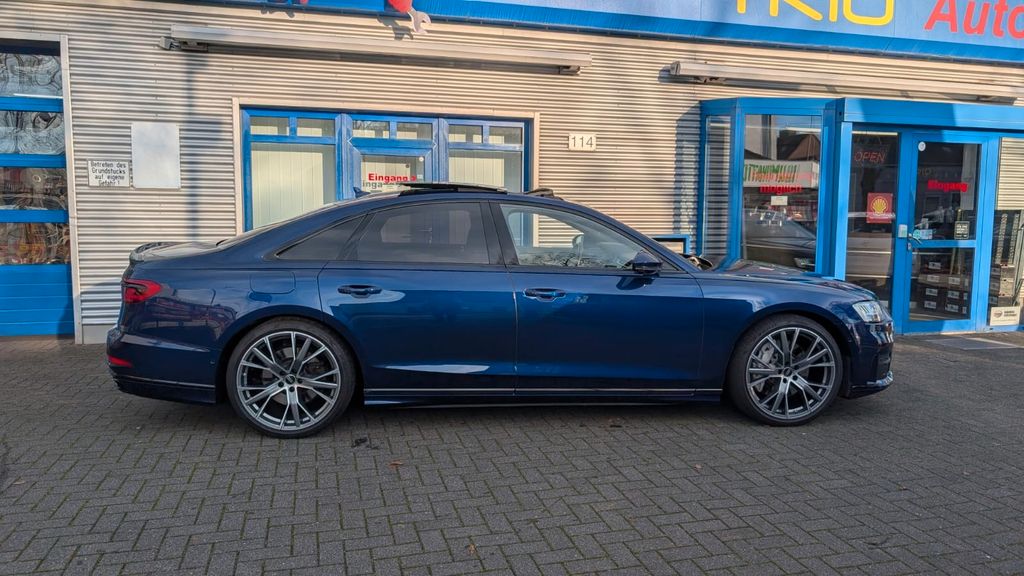 Audi A8 2022