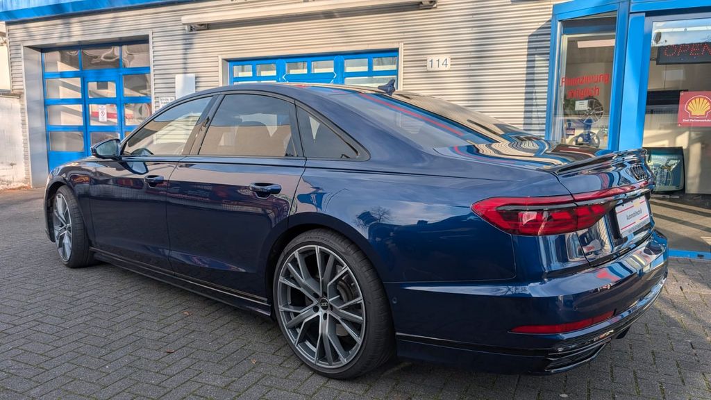Audi A8 2022