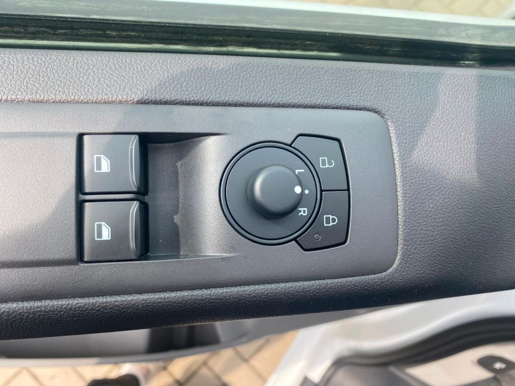 Ford Transit Custom 2025