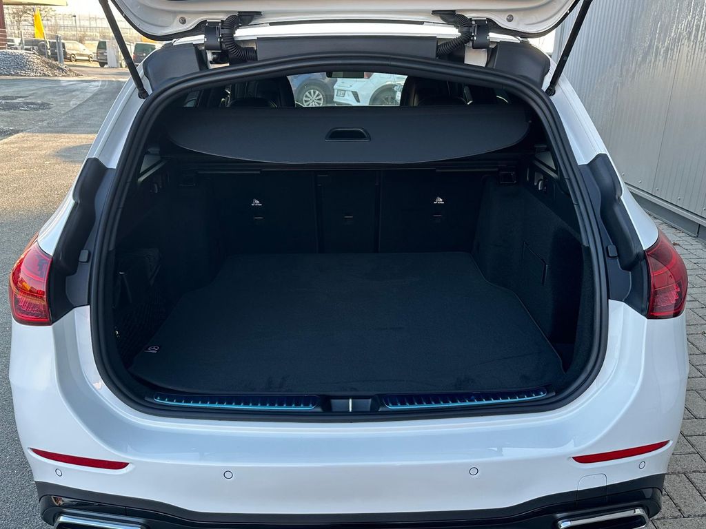 Mercedes-Benz C 200 2025