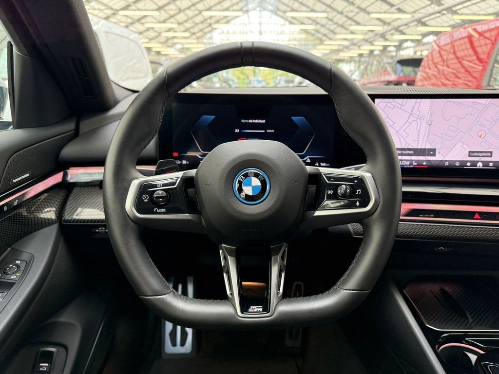 BMW i5 2024