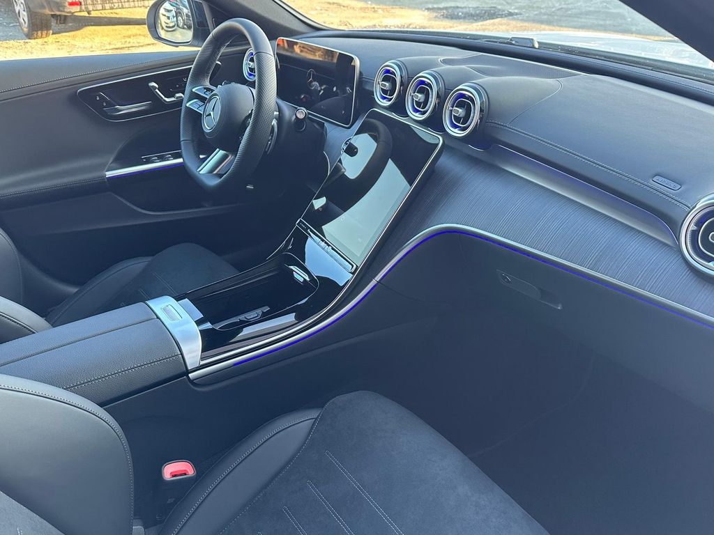 Mercedes-Benz C 200 2025