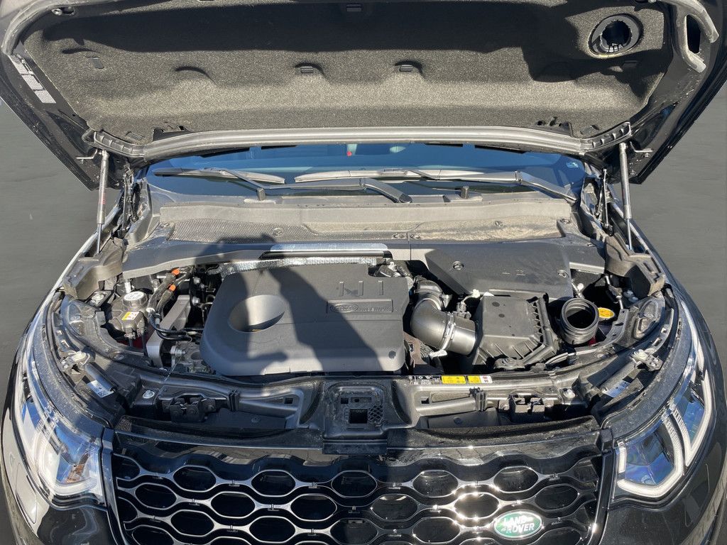 Land Rover Discovery Sport 2025