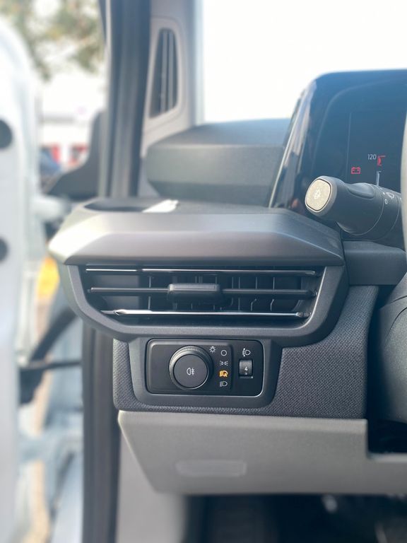 Ford Tourneo Custom 2025