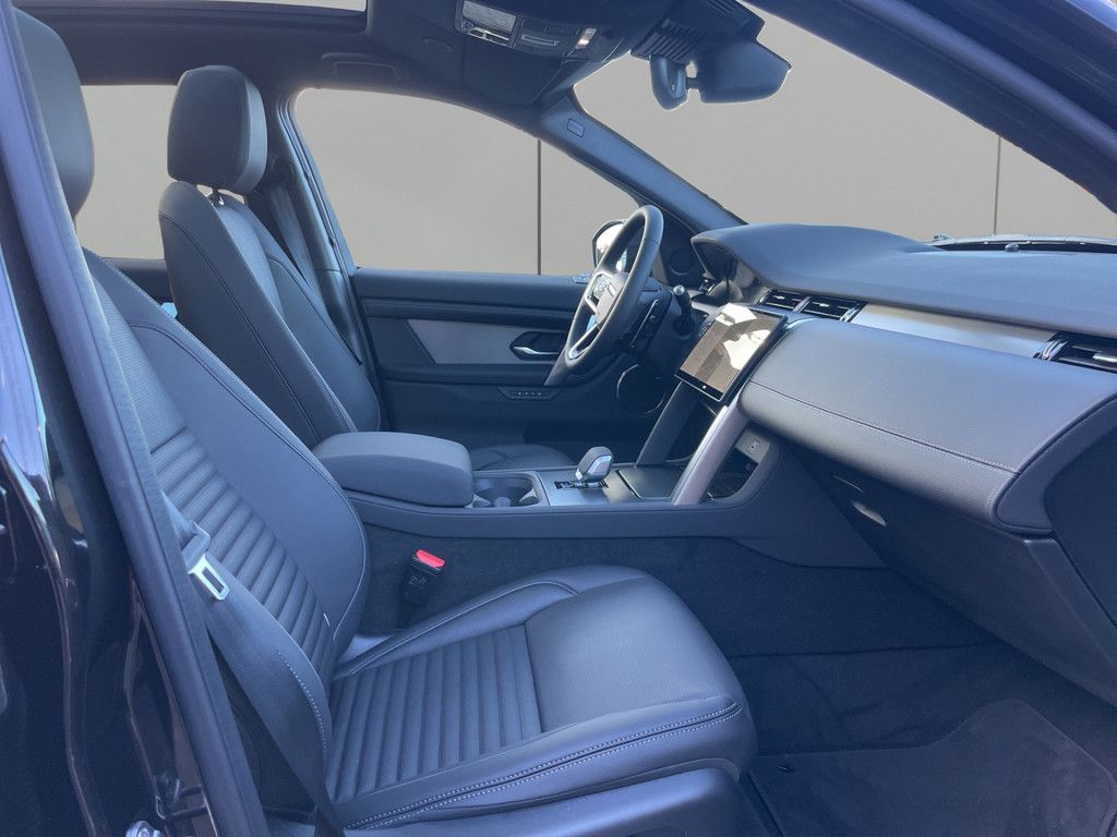 Land Rover Discovery Sport 2025