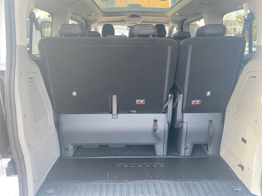 Ford Tourneo Custom 2025