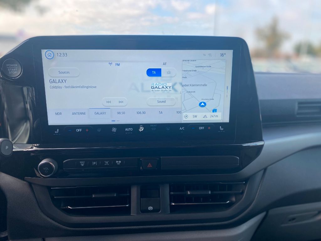 Ford Tourneo Custom 2025