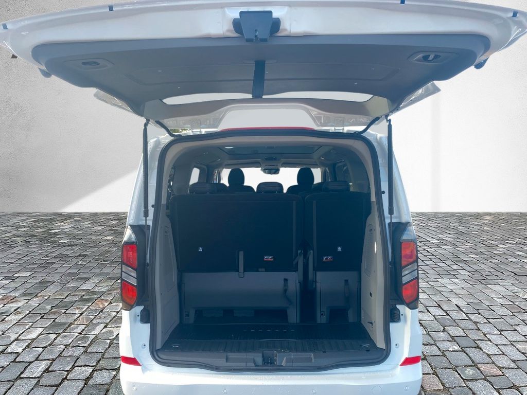 Ford Tourneo Custom 2025