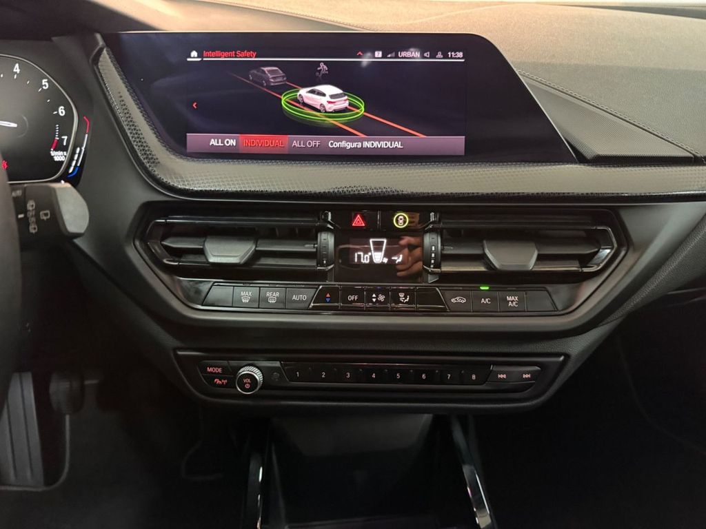 BMW 118 2021