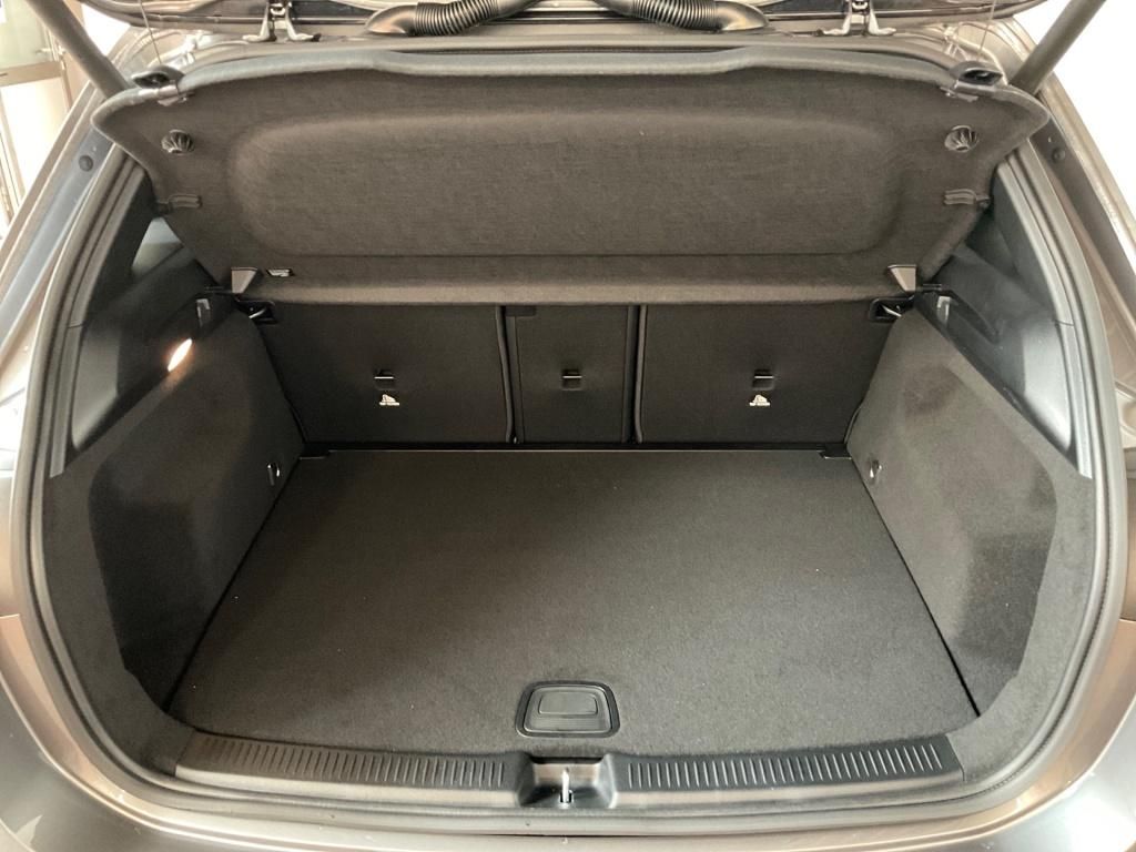 Mercedes-Benz B 220 2023