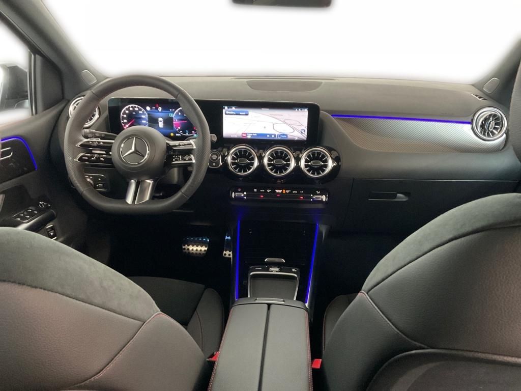 Mercedes-Benz B 220 2023