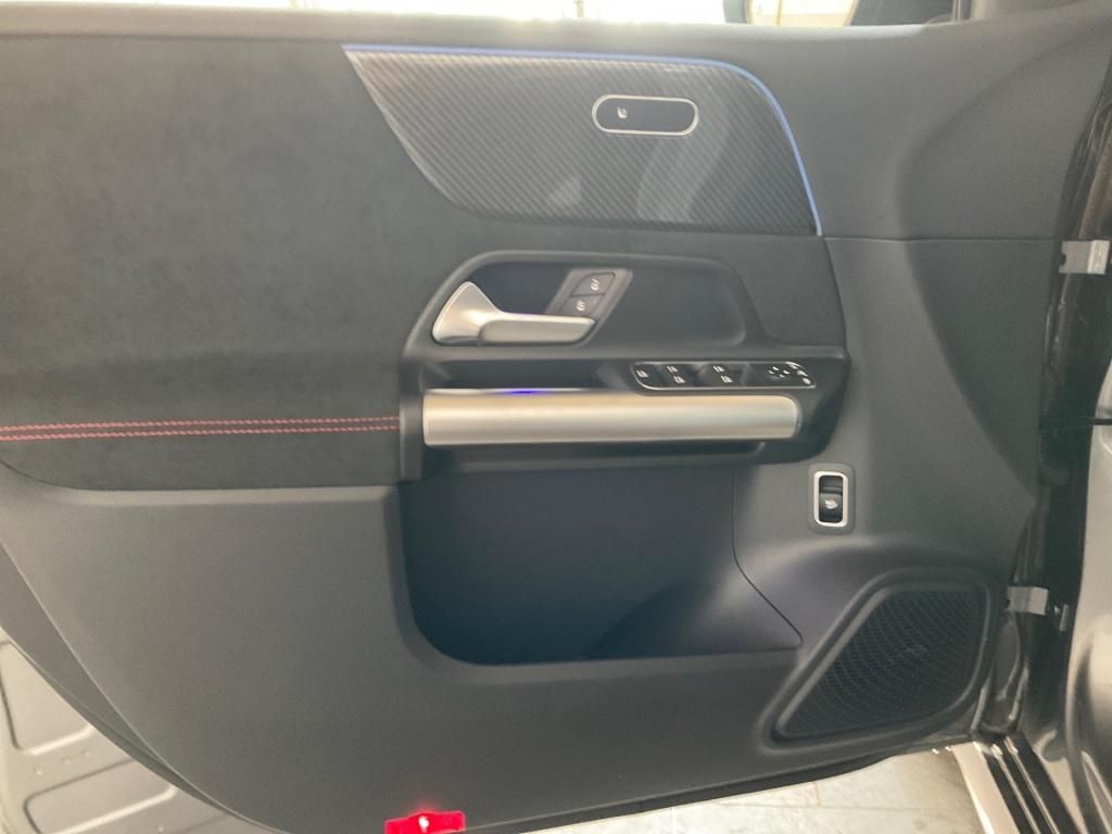 Mercedes-Benz B 220 2023