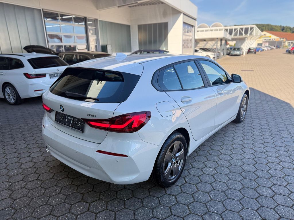BMW 118 2024