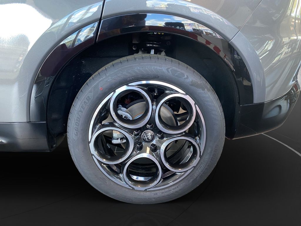 Alfa Romeo Tonale 2025