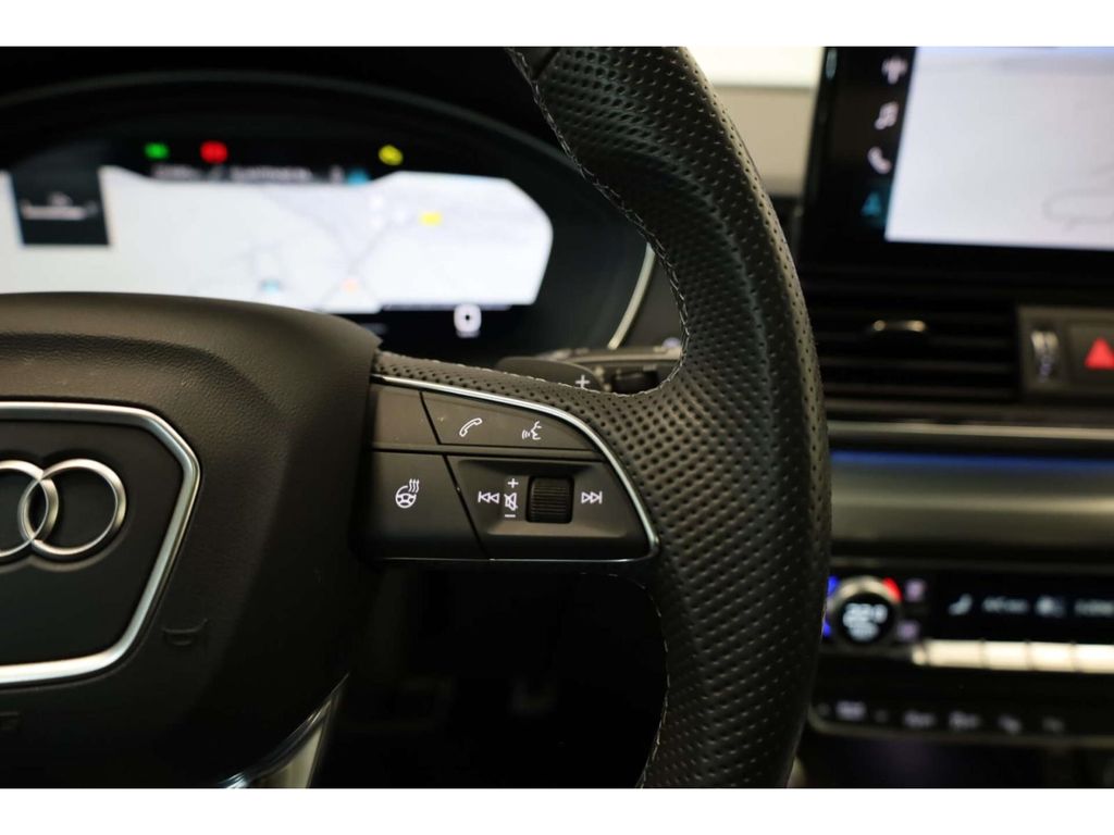 Audi SQ5 2022