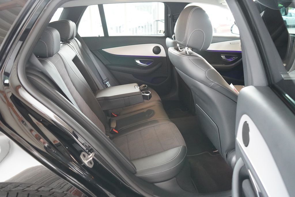 Mercedes-Benz E 300 2021