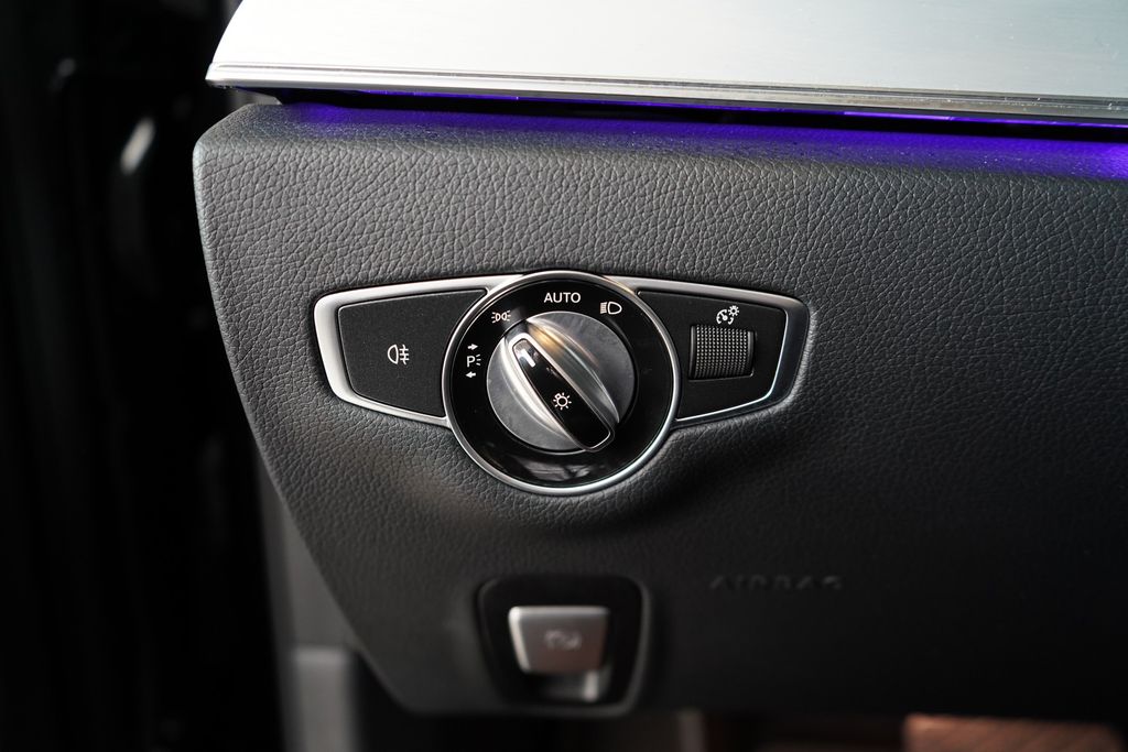 Mercedes-Benz E 300 2021