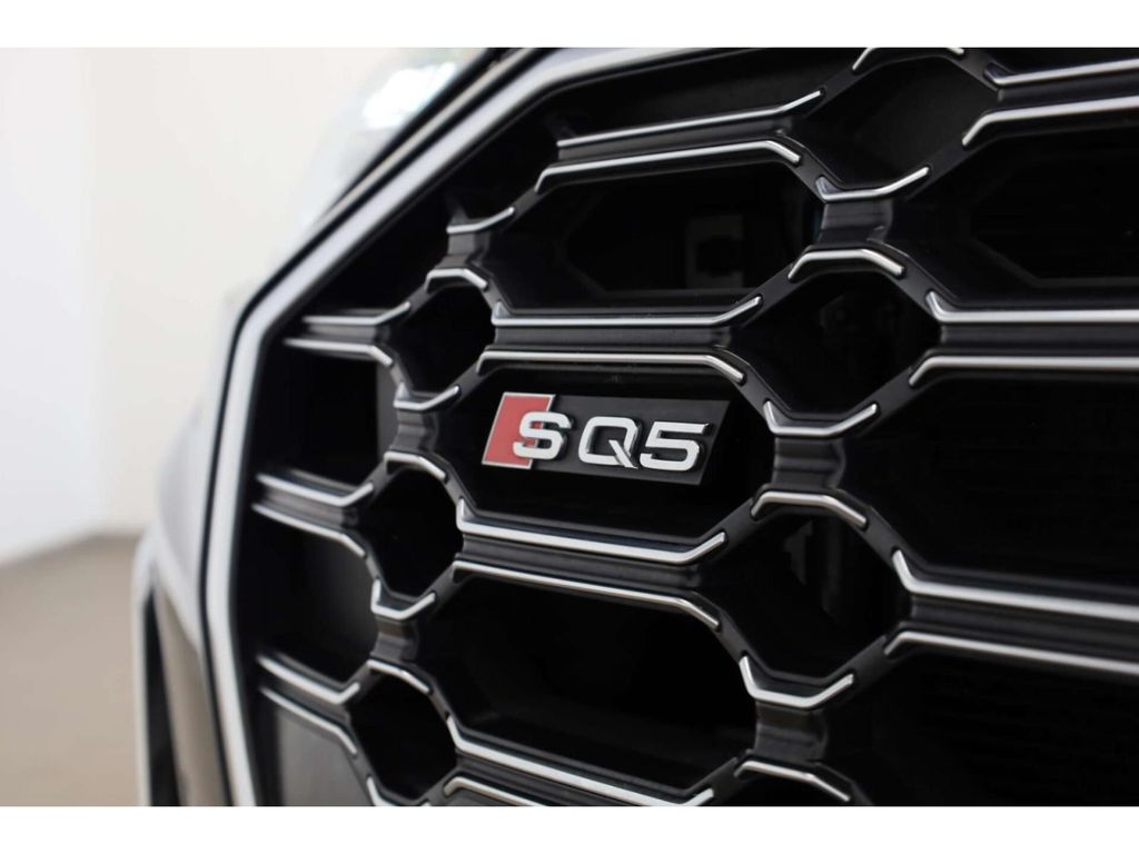 Audi SQ5 2022