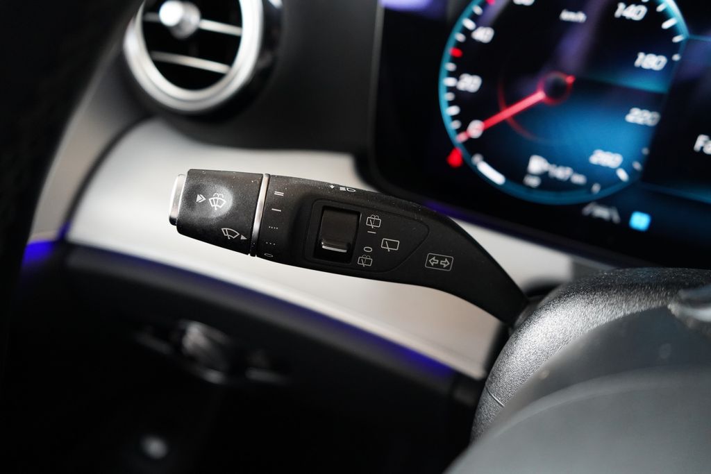 Mercedes-Benz E 300 2021