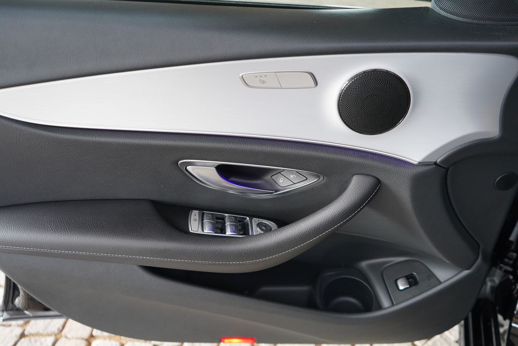 Mercedes-Benz E 300 2021