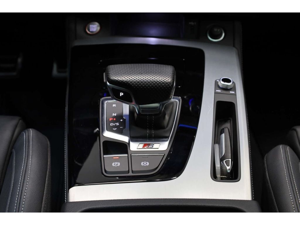 Audi SQ5 2022