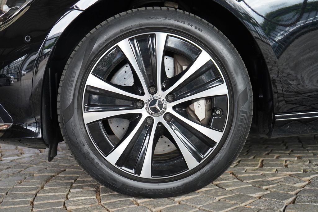 Mercedes-Benz E 300 2021