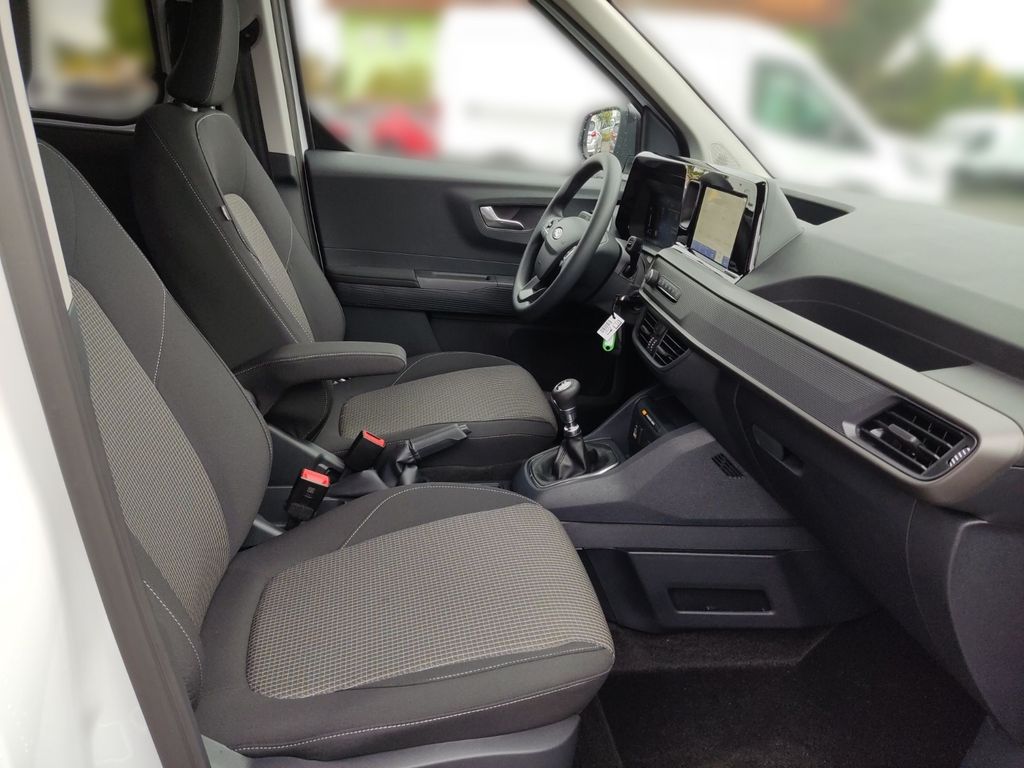 Ford Tourneo Courier 2025